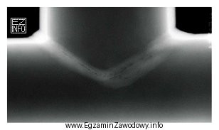 Na rysunku przedstawiono wynik badania jakości połączeń spawanych 