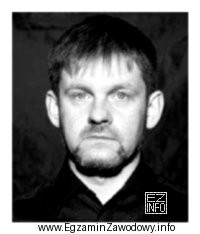 Na zdjęciu portretowym zastosowano kierunek oświetlenia