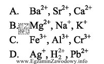 Który zestaw kationów zawiera kationy reagujące z 