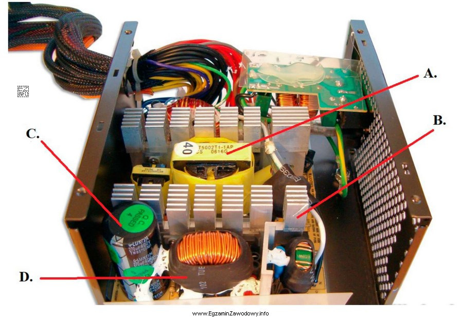 Transformator impulsowy w przedstawionym zasilaczu oznaczono symbolem