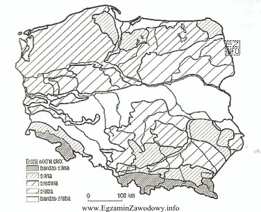 Mapa przedstawia zagrożenie erozją wodną gleb na terenie Polski. 