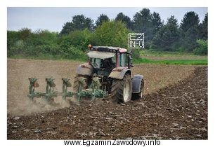 Zabieg agrotechniczny pokazany na ilustracji to